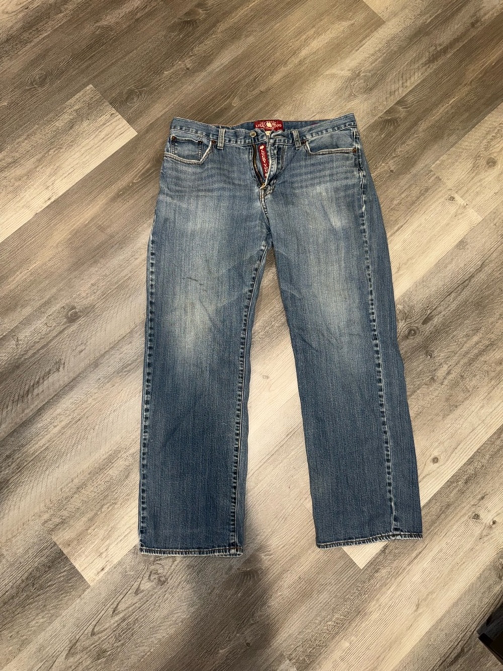 The Lucky Brand 361 Vintage Straight Jeans in Medium Wash Denim